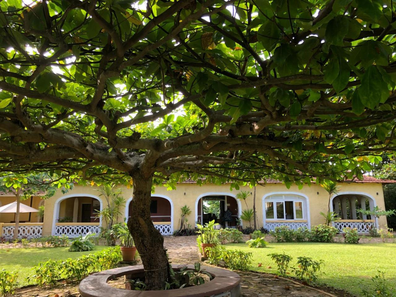 Roça Belo Monte Hotel Santo António Exterior foto
